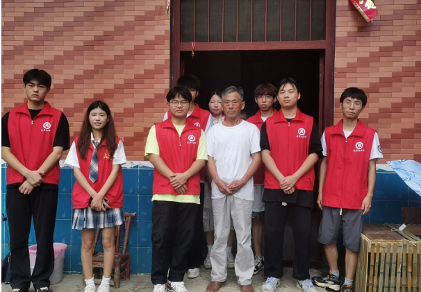 1722215679120600.jpg 202407273035.jpg