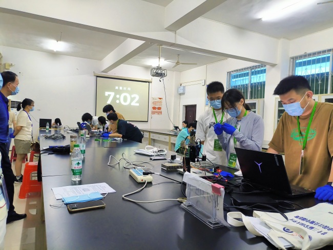第十三届全国大学生光电设计竞赛（中部区赛）在黄冈师范学院举行