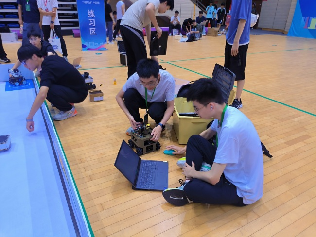 第十三届全国大学生光电设计竞赛（中部区赛）在黄冈师范学院举行