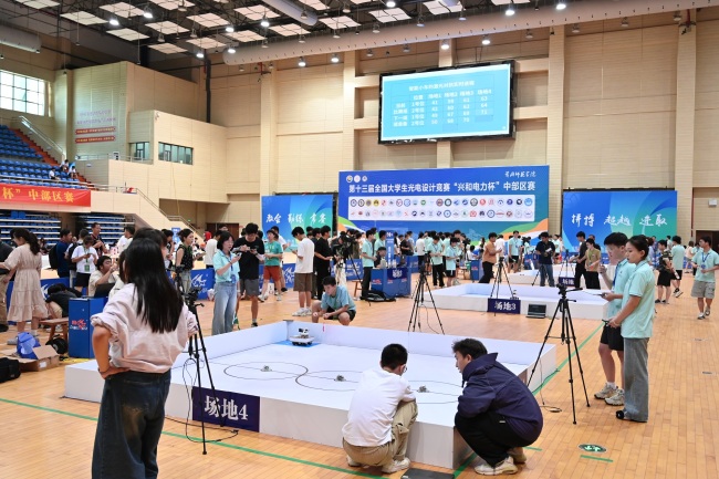 第十三届全国大学生光电设计竞赛（中部区赛）在黄冈师范学院举行